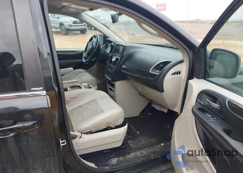 2013 Chrysler Town & Country Touring from USA, damaged, VIN 2C4RC1BG4DR631599